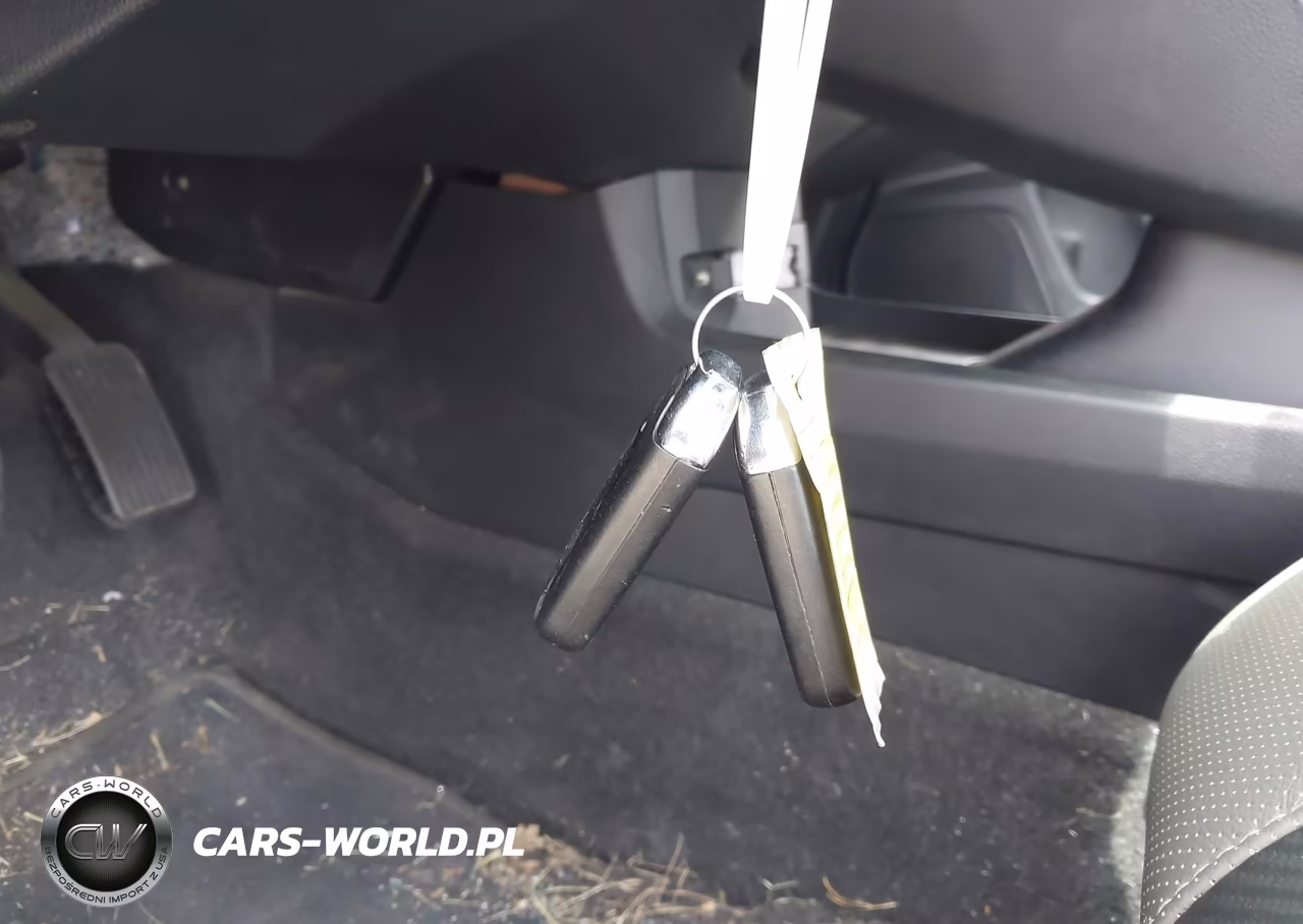 2017 Honda Civic Touring VIN:2HGFC1F95HH658709 - 11