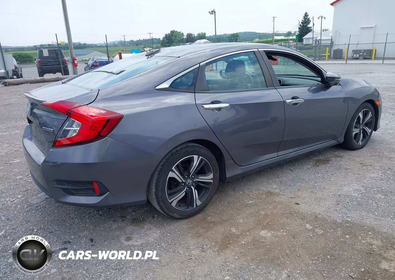 2017 Honda Civic Touring VIN:2HGFC1F95HH658709 - 4