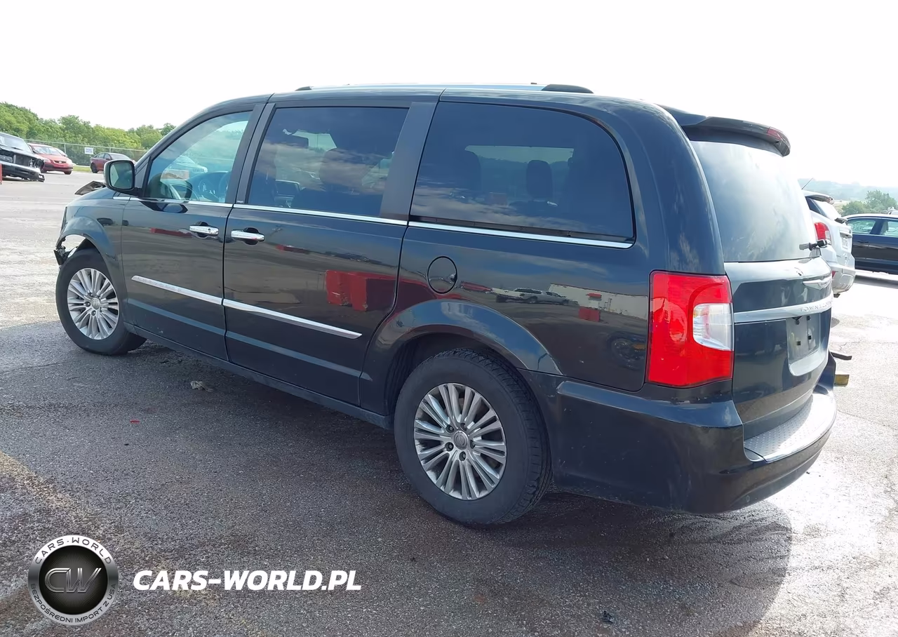 2014 Chrysler Town & Country Limited VIN:2C4RC1GG3ER297740 - 3