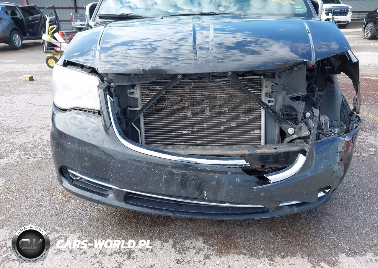 2014 Chrysler Town & Country Limited VIN:2C4RC1GG3ER297740 - 6