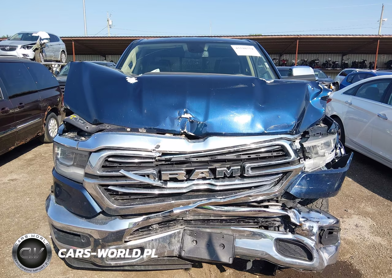 2019 Ram 1500 Laramie VIN:1C6SRFJT8KN516257 - 12