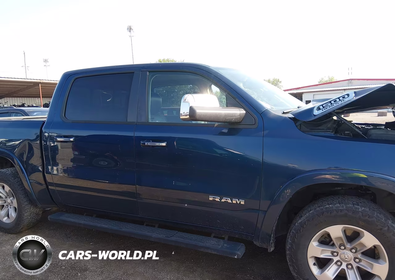 2019 Ram 1500 Laramie VIN:1C6SRFJT8KN516257 - 13