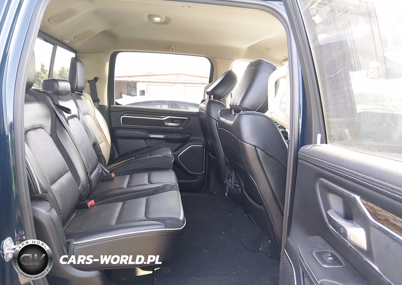 2019 Ram 1500 Laramie VIN:1C6SRFJT8KN516257 - 8