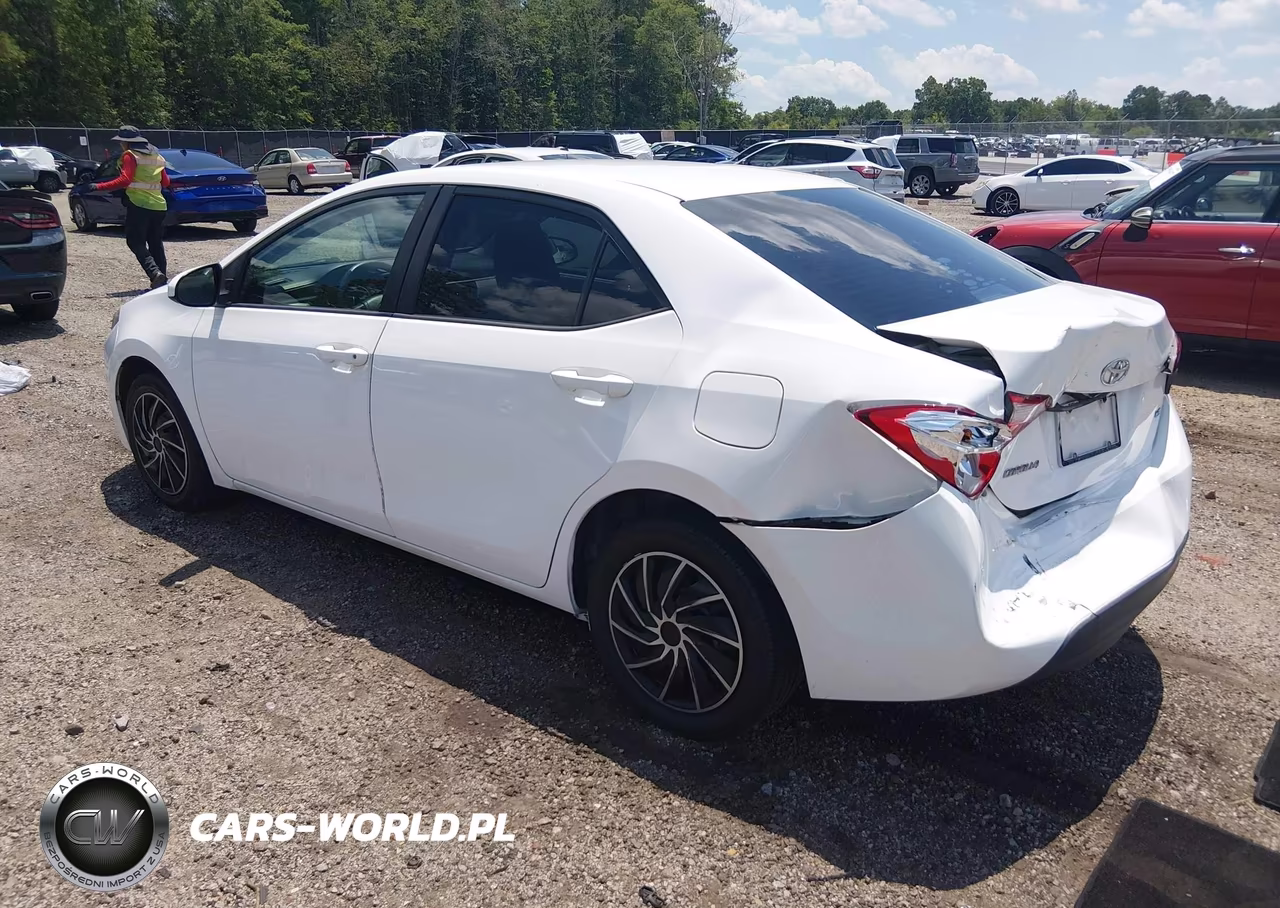 2016 Toyota Corolla Le VIN:2T1BURHE0GC582859 - 3