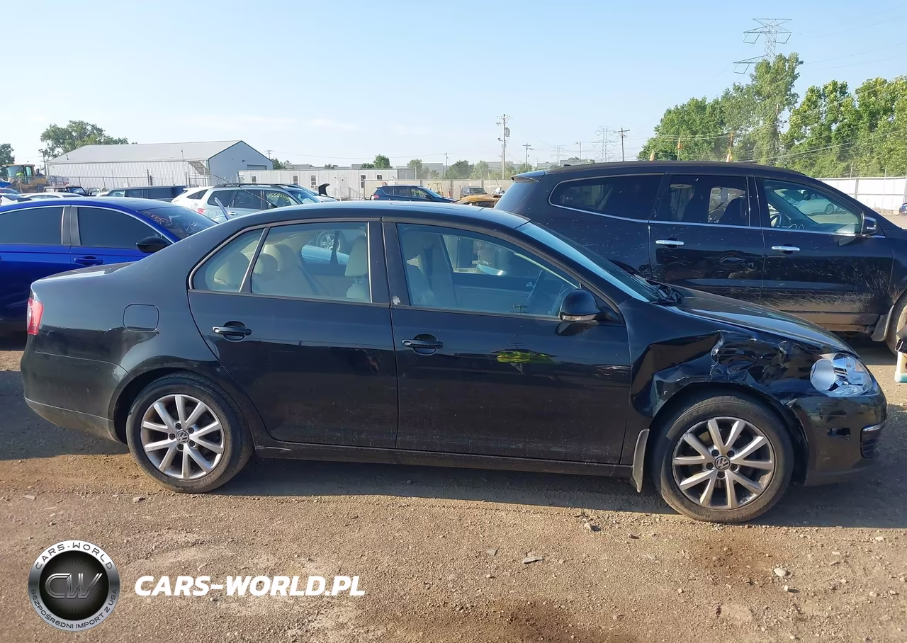 2010 Volkswagen Jetta Limited Edition VIN:3VWRX7AJ0AM134179 - 13