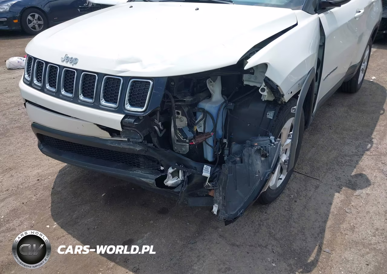 2018 Jeep Compass Latitude 4X4 VIN:3C4NJDBB8JT326318 - 6