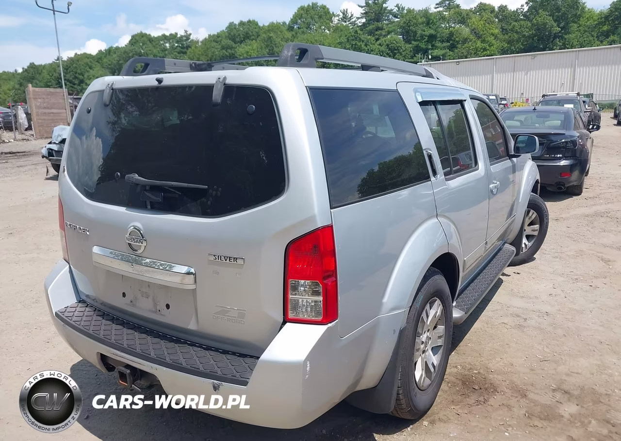 2011 Nissan Pathfinder Silver VIN:5N1AR1NB7BC627883 - 4