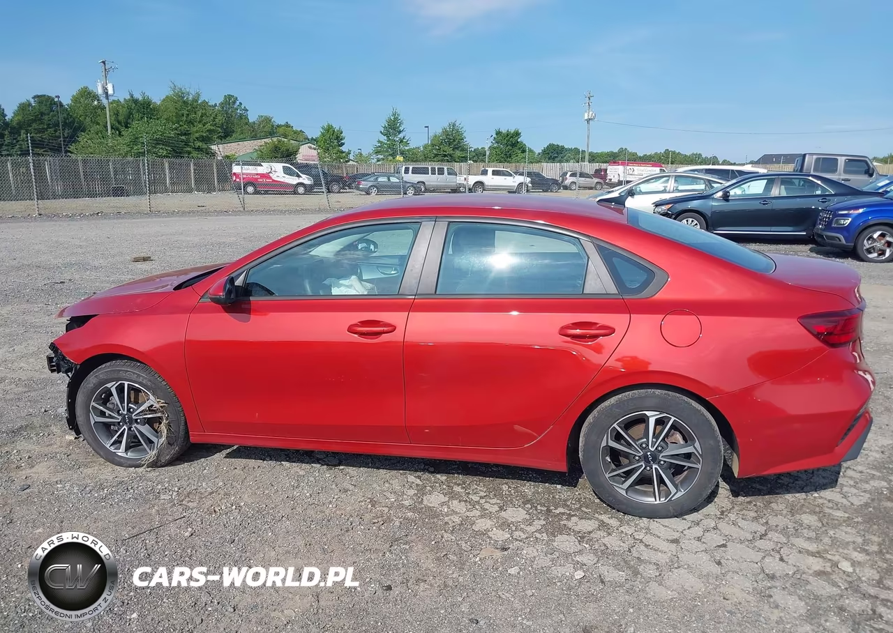 2023 Kia Forte Lxs VIN:3KPF24ADXPE571297 - 15