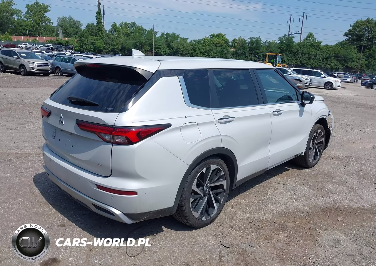 2022 Mitsubishi Outlander Black Edition S-Awc-Se 2.5 S-Awc-Se Launch Edition S-Awc VIN:JA4J4UA83NZ088494 - 4