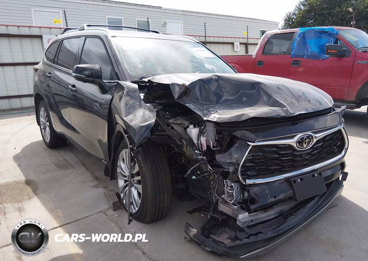 2026 Toyota Highlander Hybrid Platinum
