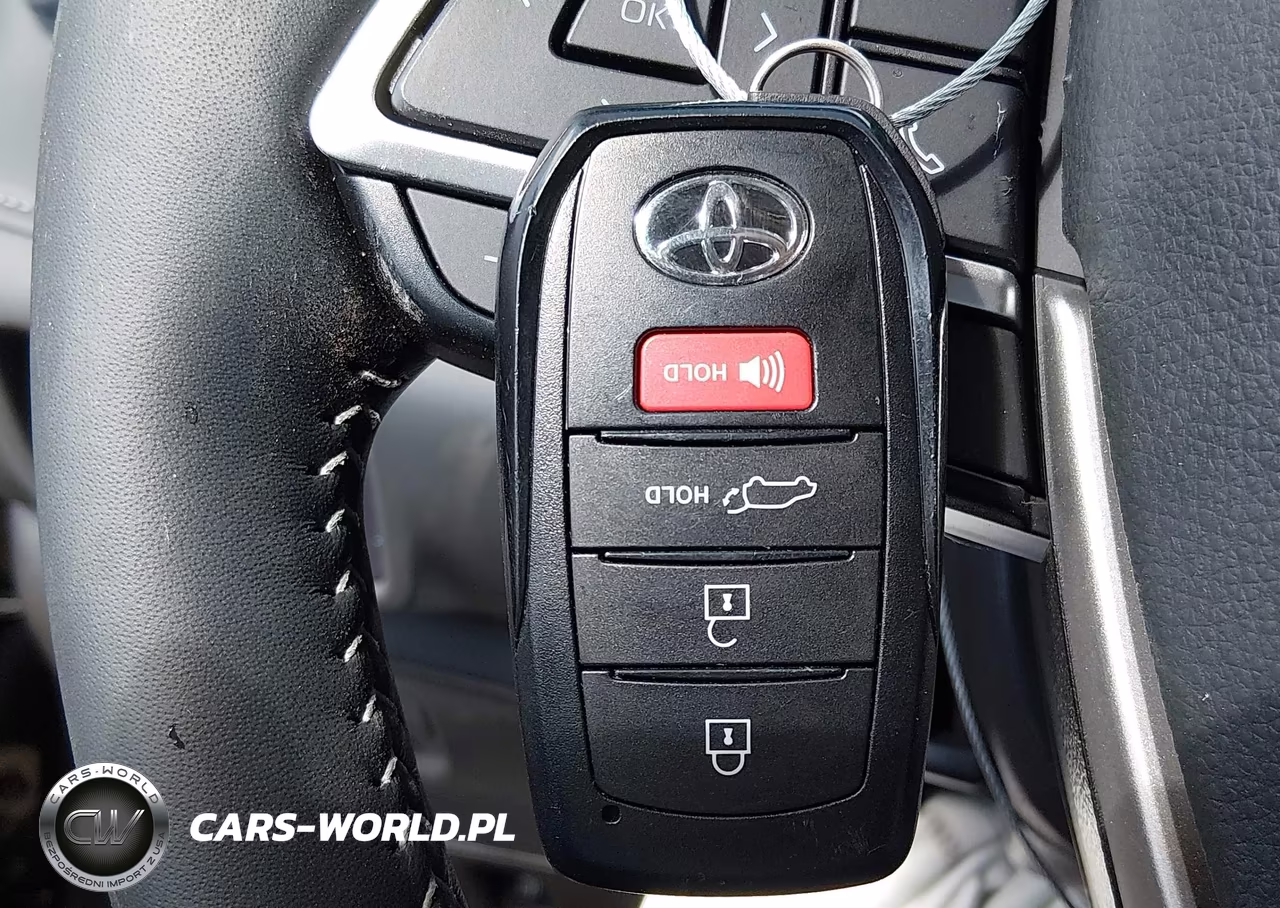 2026 Toyota Highlander Hybrid Platinum VIN:5TDEBRCH9TS721232 - 11