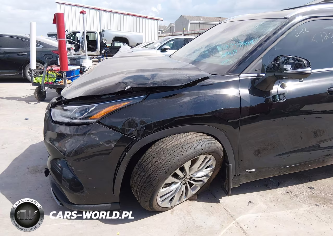 2026 Toyota Highlander Hybrid Platinum VIN:5TDEBRCH9TS721232 - 17