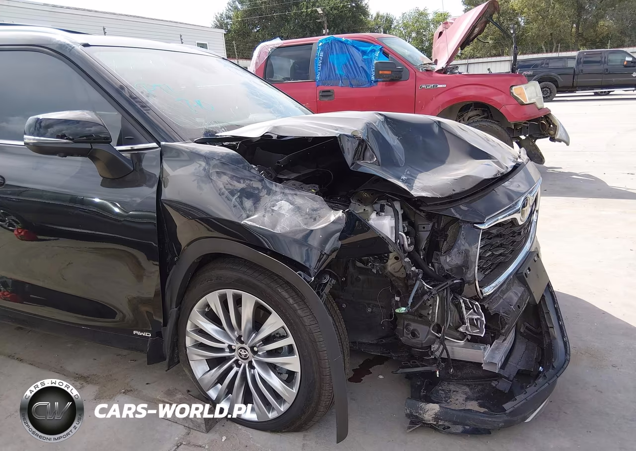 2026 Toyota Highlander Hybrid Platinum VIN:5TDEBRCH9TS721232 - 18