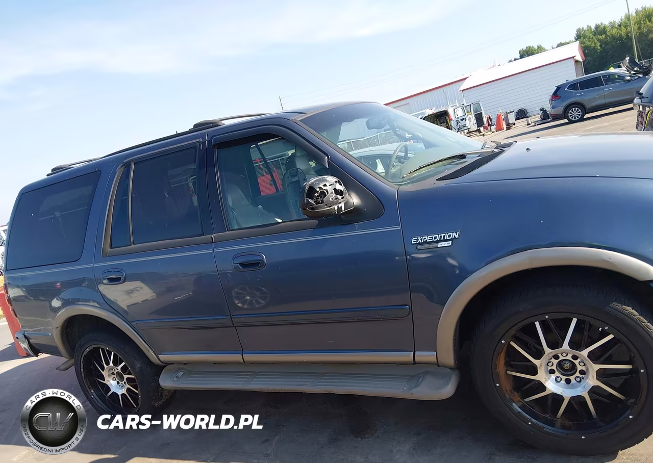 2000 Ford Expedition Eddie Bauer VIN:1FMPU18L8YLA02351 - 13