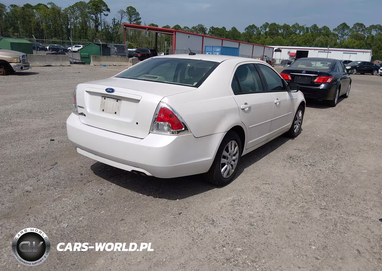 2009 Ford Fusion S VIN:3FAHP06Z79R148962 - 4