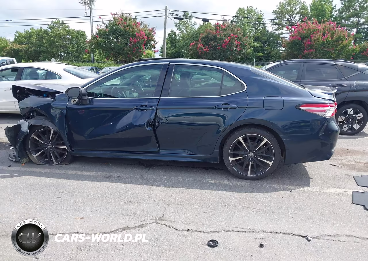 2018 Toyota Camry Xse VIN:4T1B61HK2JU606182 - 14
