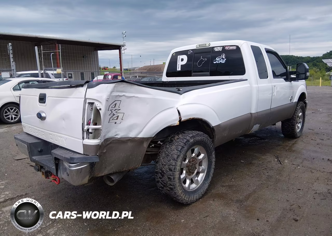 2013 Ford Super Duty F-250 Srw Lariat-Xl-Xlt VIN:1FT7X2BT3DEB71038 - 4
