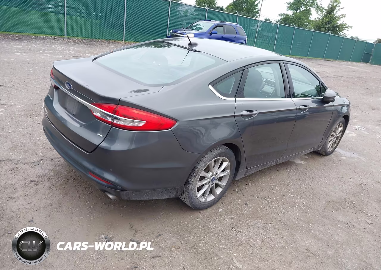2017 Ford Fusion Se VIN:3FA6P0H72HR204033 - 4