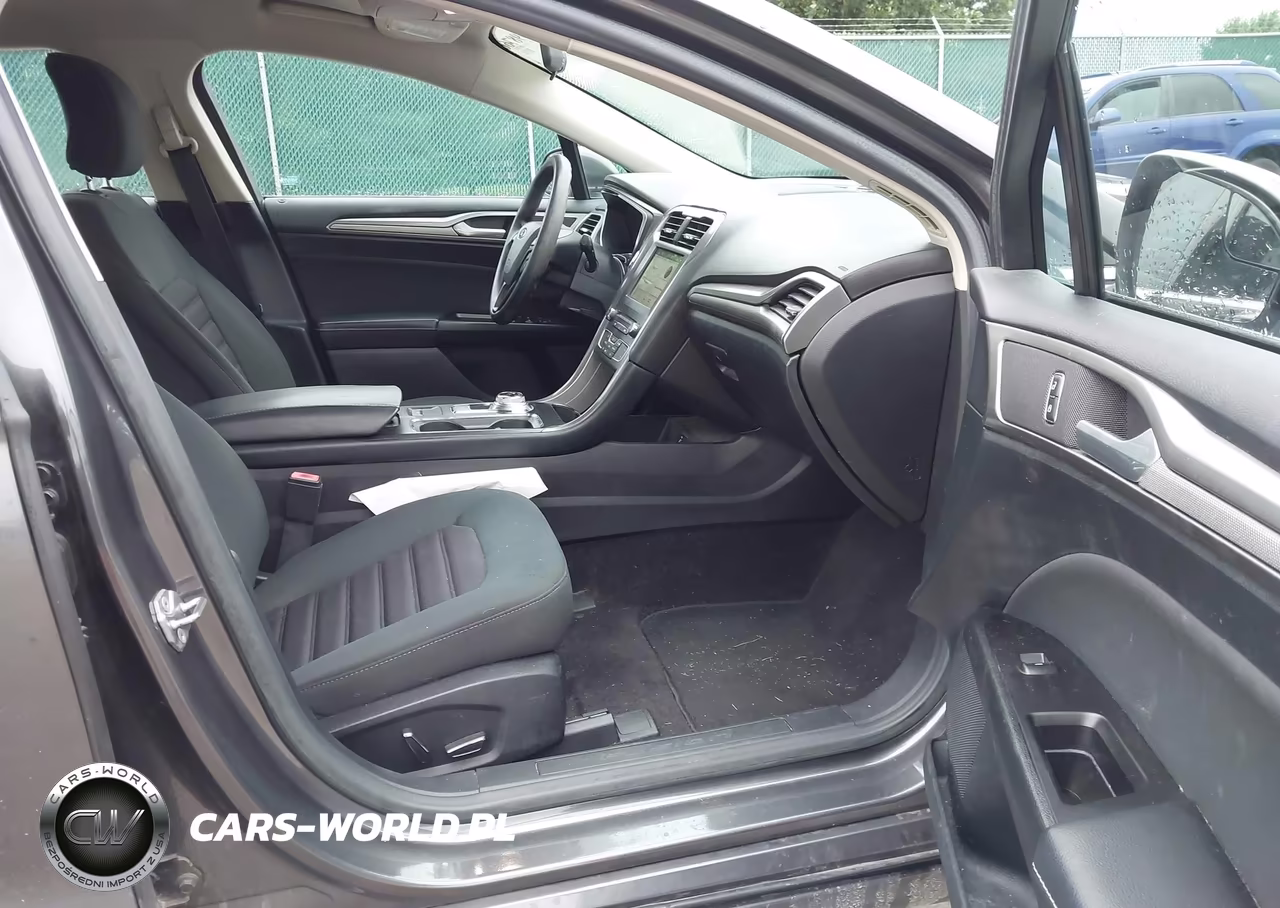 2017 Ford Fusion Se VIN:3FA6P0H72HR204033 - 5
