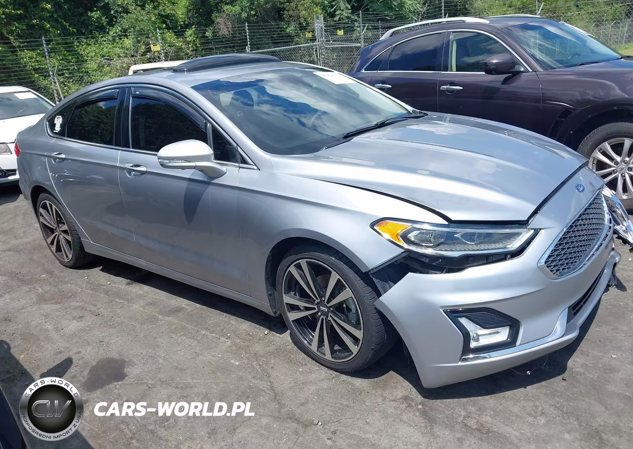 2020 Ford Fusion Titanium – zdjęcie 1 z 16