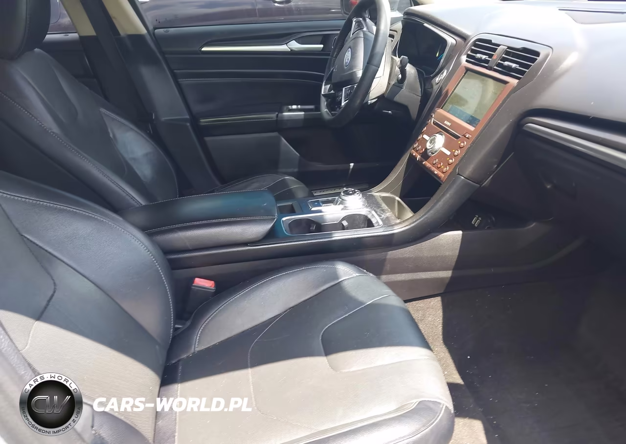 2020 Ford Fusion Titanium VIN:3FA6P0D91LR199567 - 5
