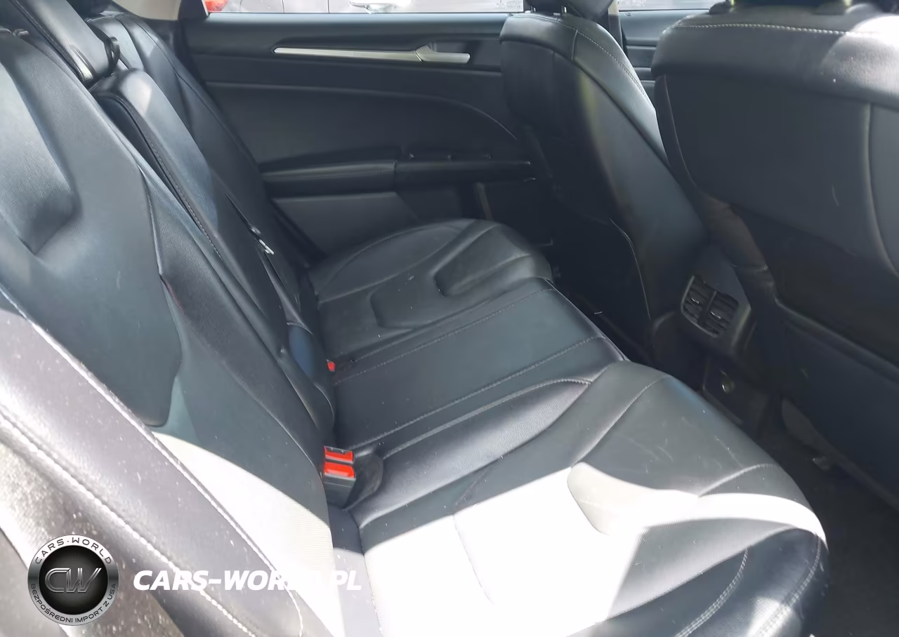2020 Ford Fusion Titanium VIN:3FA6P0D91LR199567 - 8