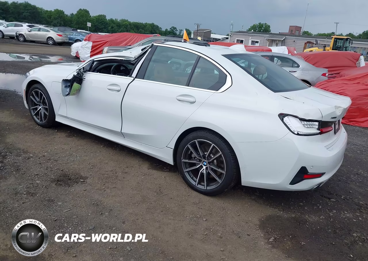 2021 BMW 330E xDrive VIN:3MW5P9J0XM8C17259 - 3