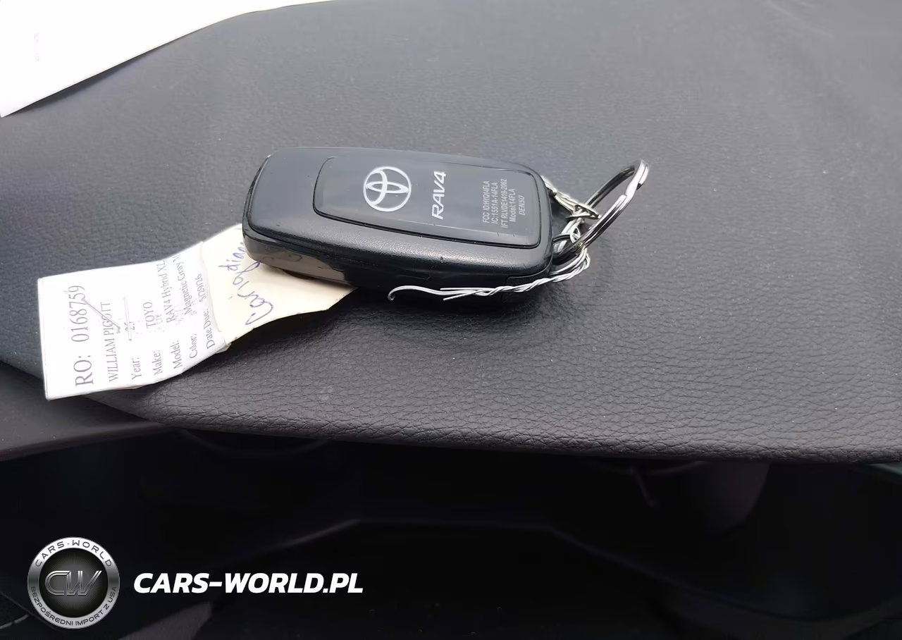 2025 Toyota Rav4 Hybrid Xle VIN:4T3RWRFVXSU184780 - 11