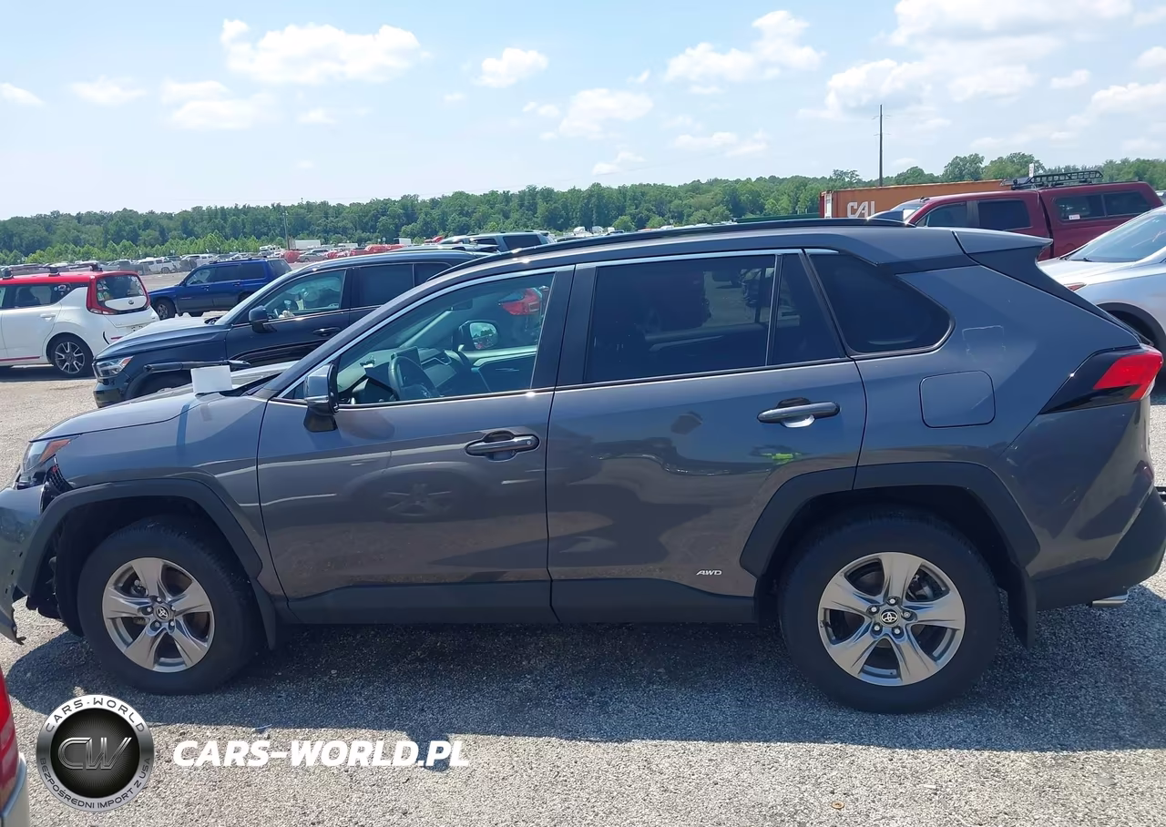 2025 Toyota Rav4 Hybrid Xle VIN:4T3RWRFVXSU184780 - 14