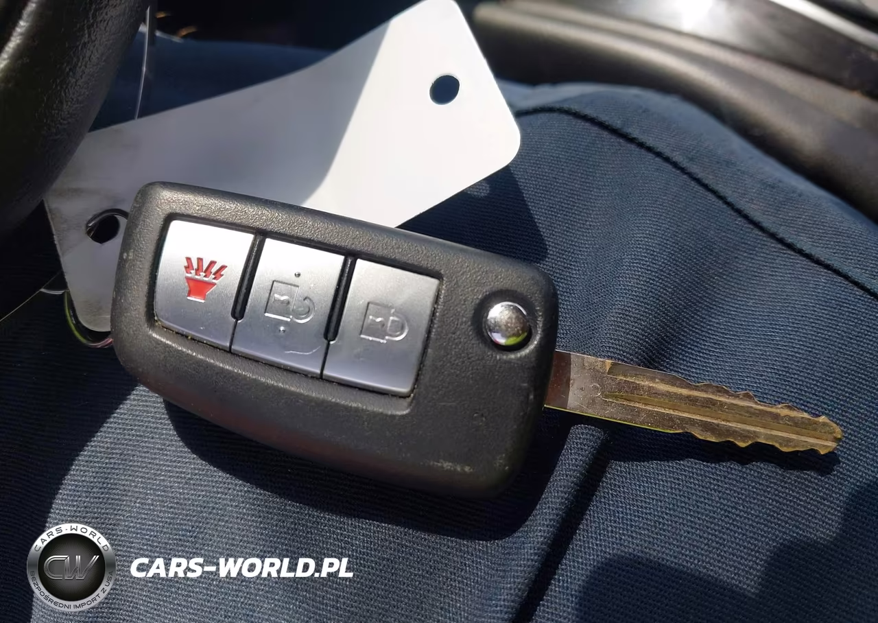 2017 Nissan Rogue S VIN:JN8AT2MVXHW254227 - 11
