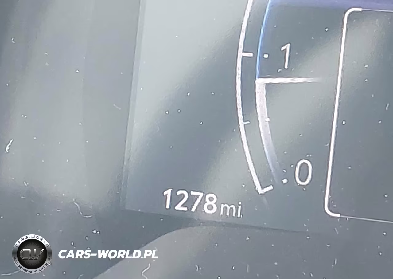2026 Toyota Corolla Cross Le VIN:7MUCAABGXTV190083 - 16