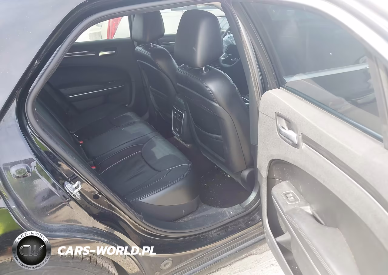 2017 Chrysler 300 Limited VIN:2C3CCAAG6HH506367 - 8