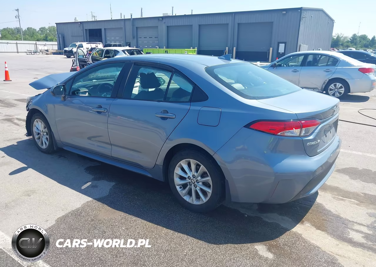 2020 Toyota Corolla Le VIN:5YFVPRAE1LP113997 - 3