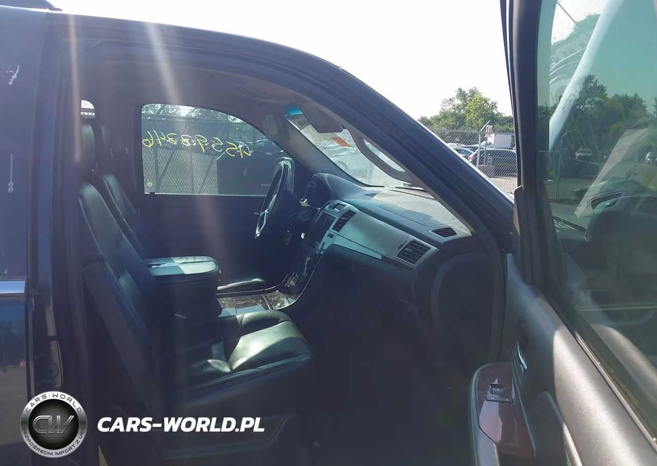 2008 Cadillac Escalade VIN:1GYFK63878R146986 - 5