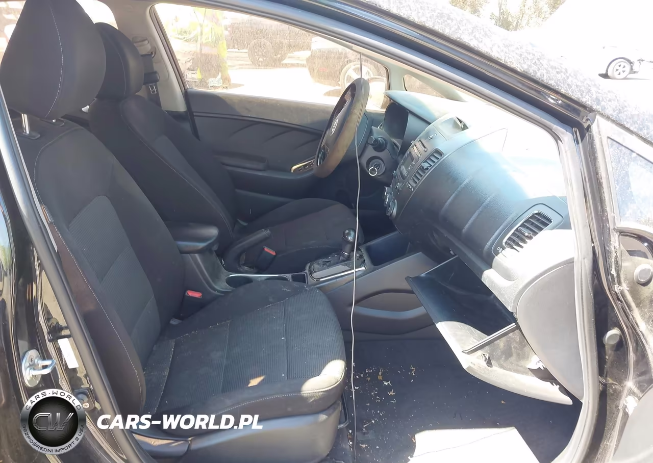 2017 Kia Forte Lx VIN:3KPFK4A79HE139442 - 5