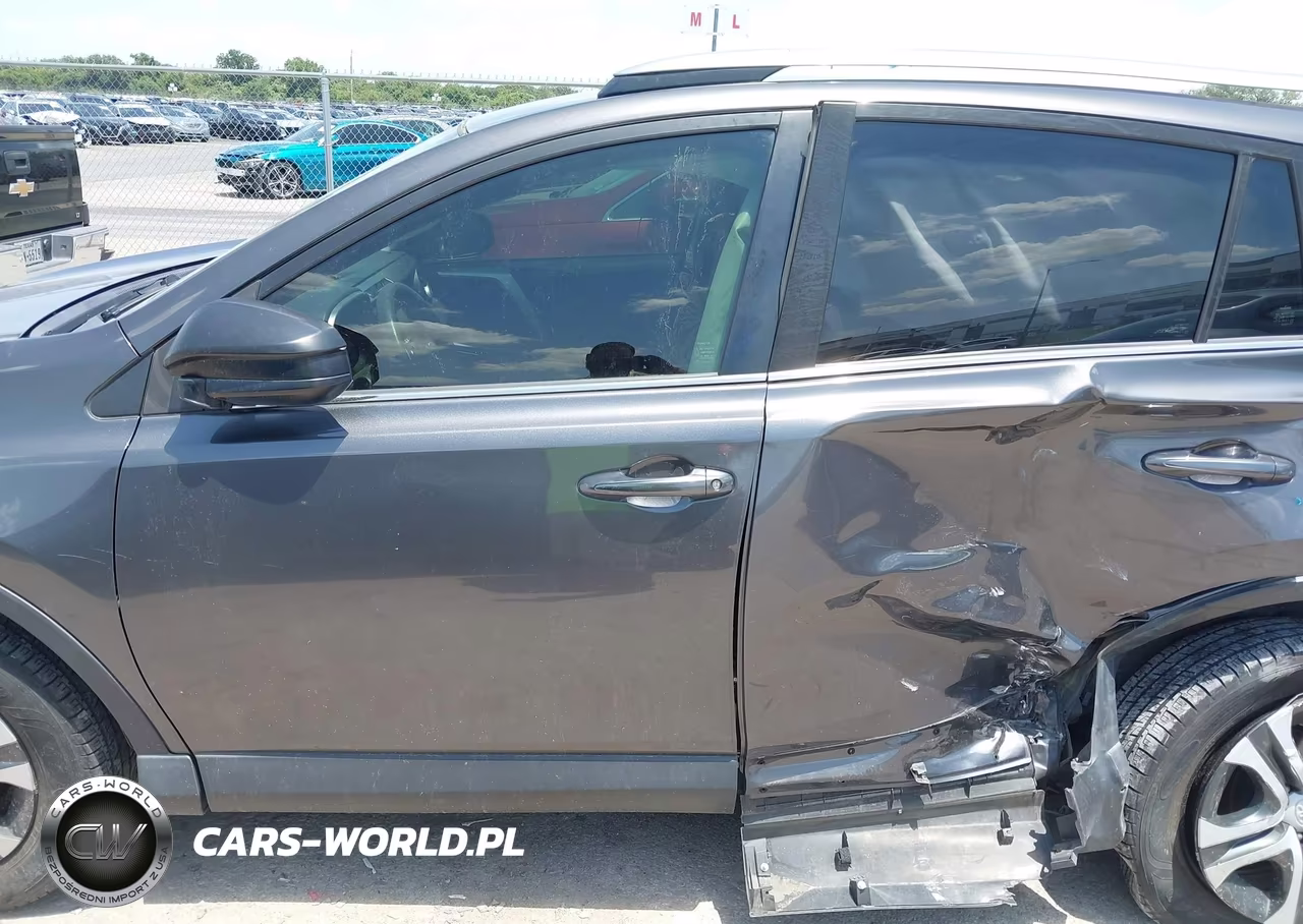 2018 Toyota Rav4 Le VIN:JTMZFREV9JJ209120 - 14