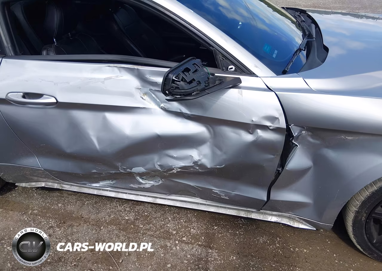 2020 Ford Mustang Ecoboost Premium Fastback VIN:1FA6P8TH1L5124006 - 17