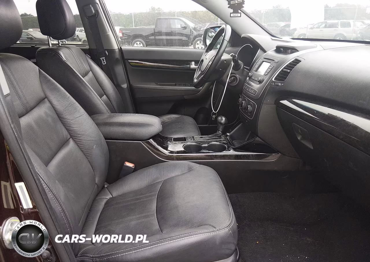 2015 Kia Sorento Lx VIN:5XYKT3A61FG640337 - 5