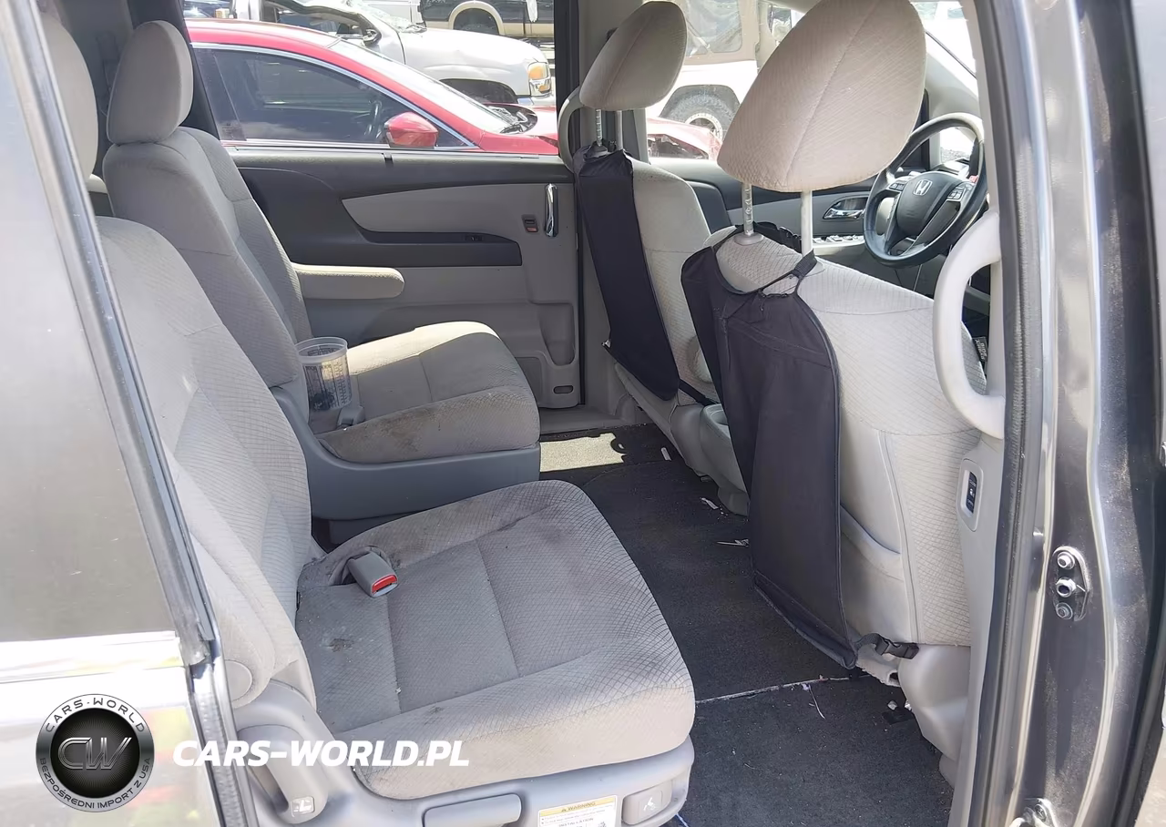 2016 Honda Odyssey Se VIN:5FNRL5H33GB151842 - 8