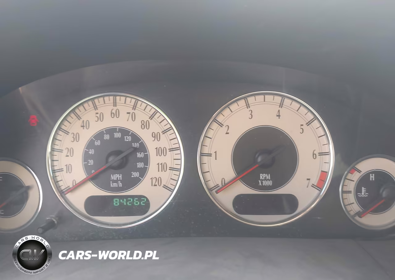 2002 Chrysler Town & Country Limited VIN:2C8GP64L12R510494 - 7