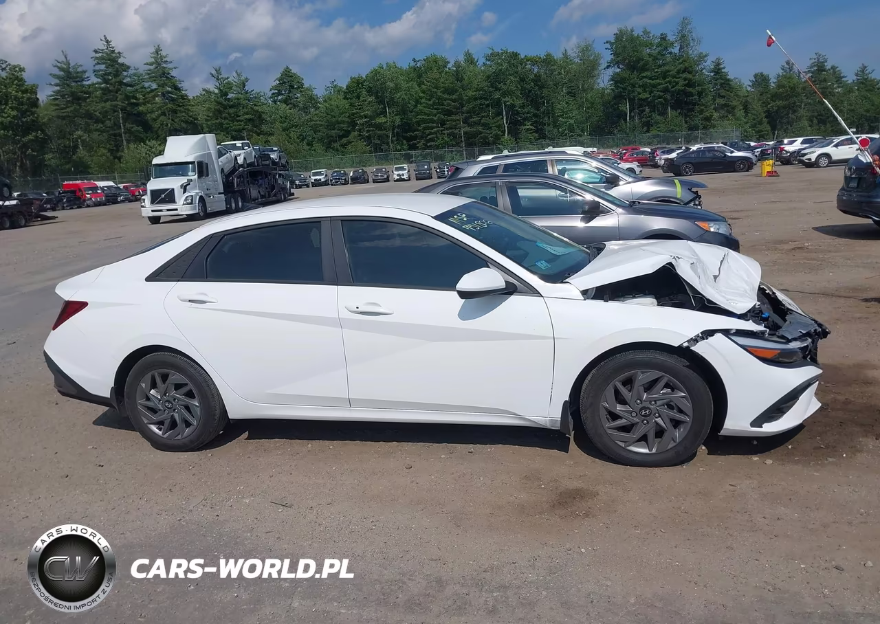 2024 Hyundai Elantra Sel VIN:KMHLM4DG3RU751806 - 14