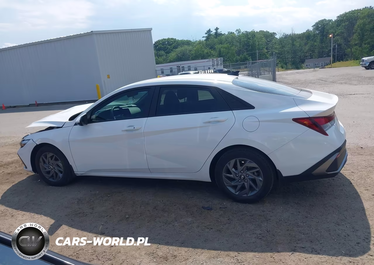 2024 Hyundai Elantra Sel VIN:KMHLM4DG3RU751806 - 15