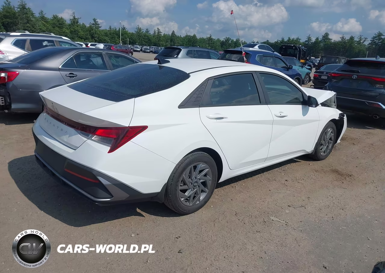 2024 Hyundai Elantra Sel VIN:KMHLM4DG3RU751806 - 4