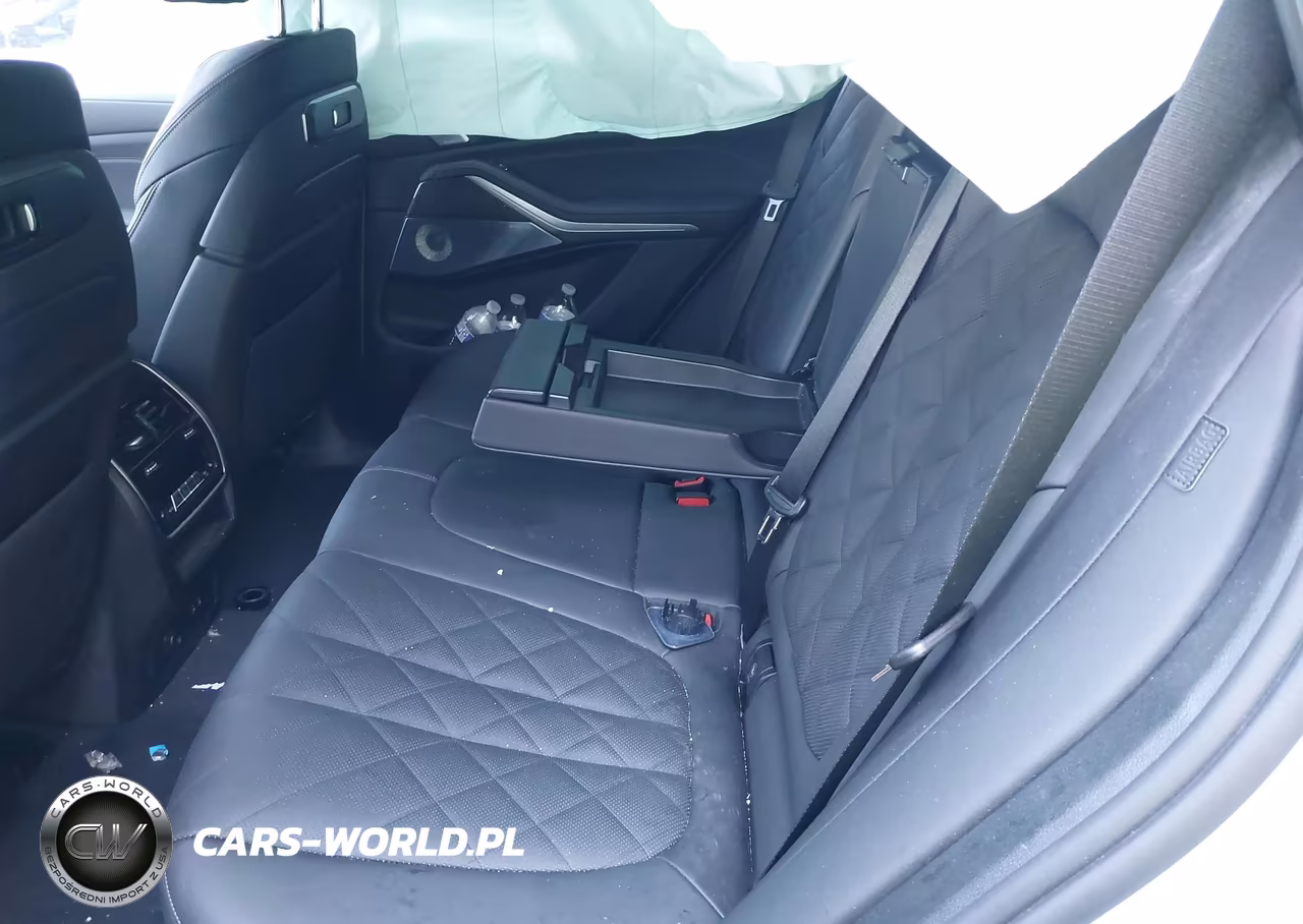 2026 BMW X5 M60I VIN:5UX33EU00T9228879 - 8