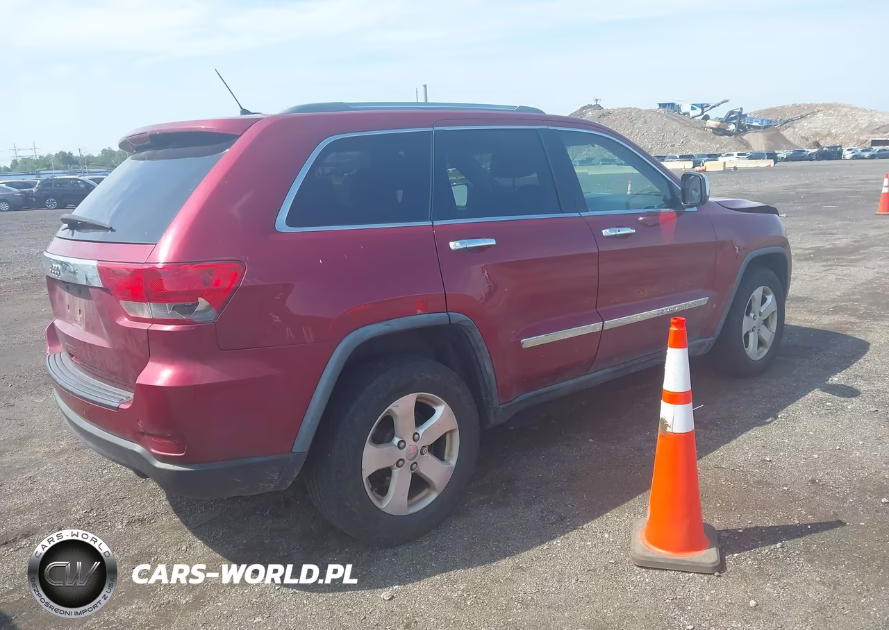 2012 Jeep Grand Cherokee Laredo VIN:1C4RJFAG4CC156726 - 4