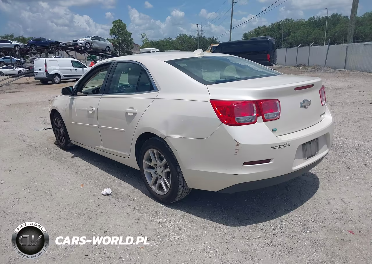 2014 Chevrolet Malibu 1Lt VIN:1G11C5SLXEF274836 - 3