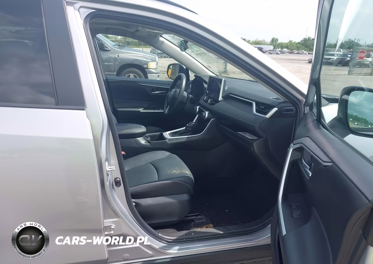 2023 Toyota Rav4 Xle Premium VIN:2T3C1RFV4PC228382 - 5