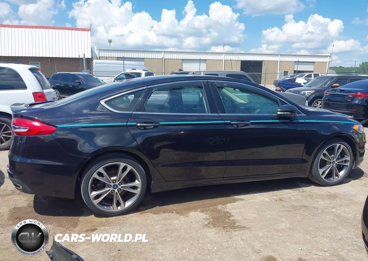 2020 Ford Fusion Titanium VIN:3FA6P0D98LR152830 - 13