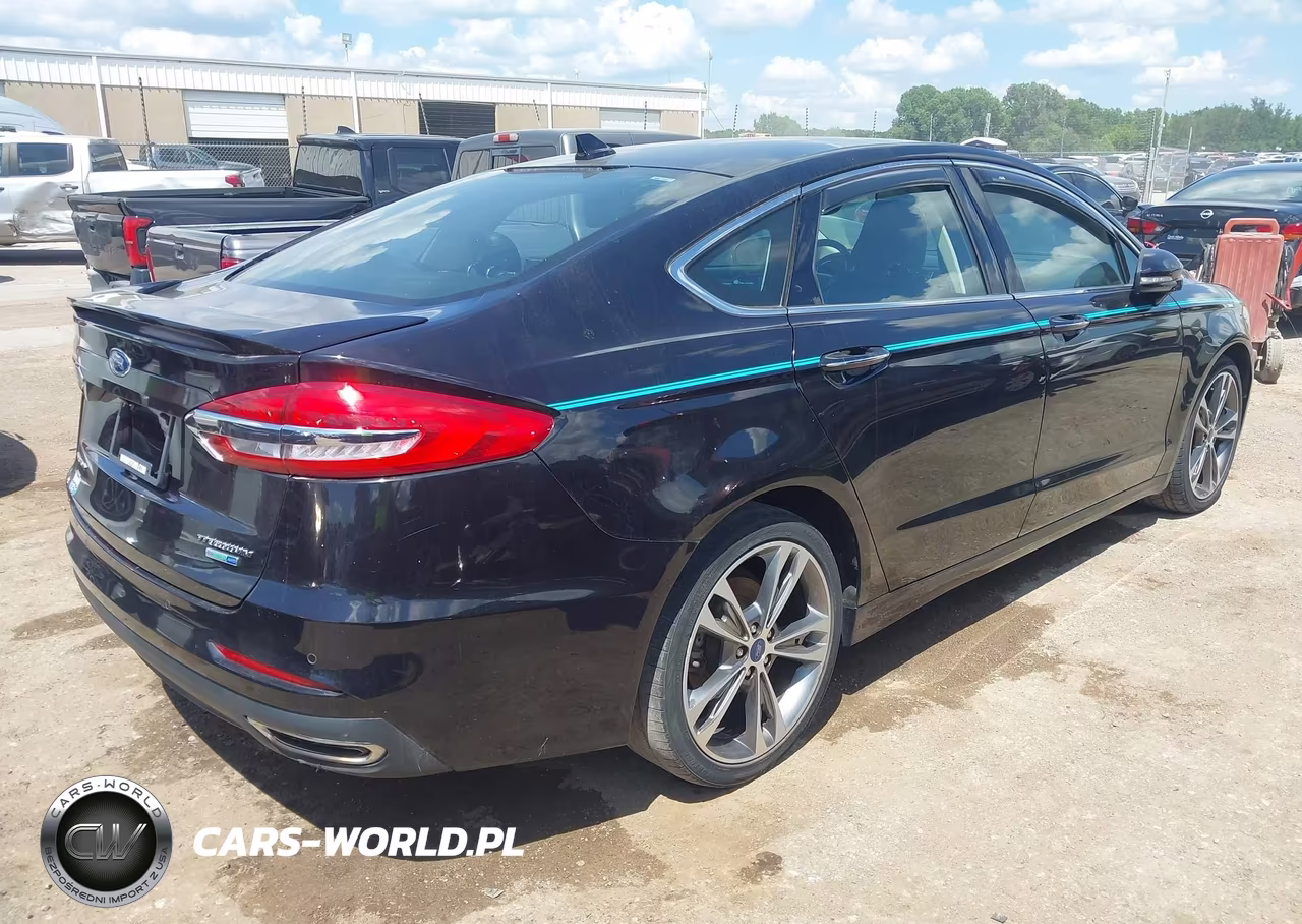 2020 Ford Fusion Titanium VIN:3FA6P0D98LR152830 - 4