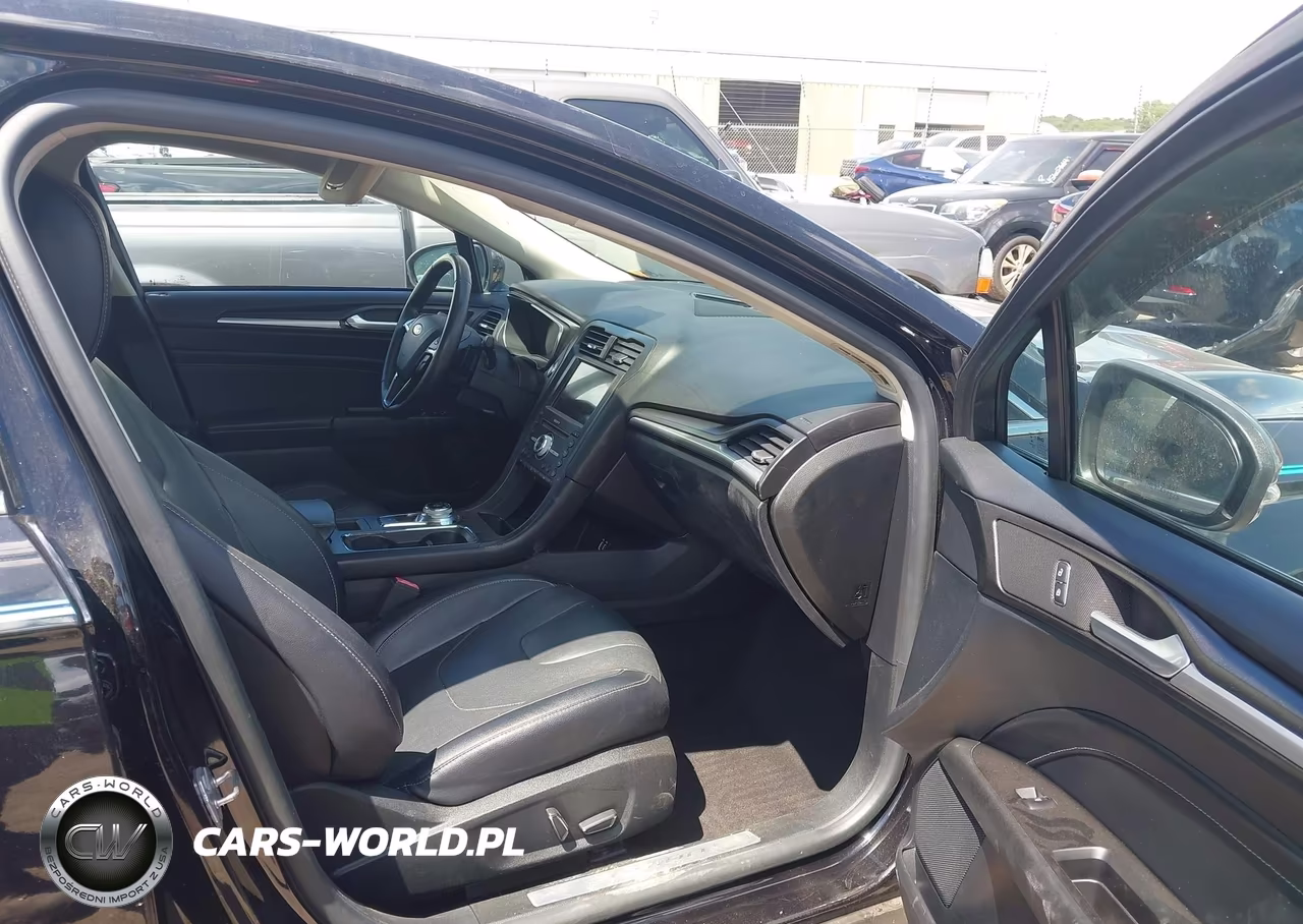 2020 Ford Fusion Titanium VIN:3FA6P0D98LR152830 - 5